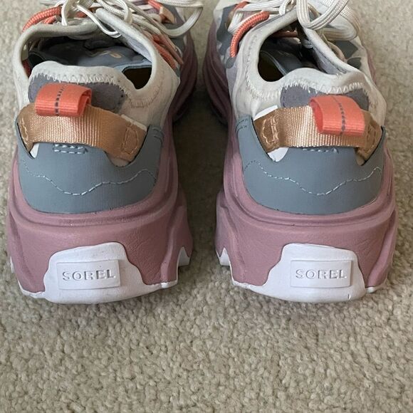 EUC Sorel Kinetic Breakthru Tech Lace Sneaker - Picture 9 of 13